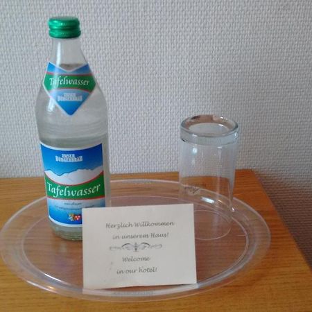 Altstadt- Und Businesshotel Pfaubraeu - Brauereigasthof - Fruehstuecksbuffet - Kostenfreie Radgarage - Hunde Willkommen Trostberg an der Alz Pokój zdjęcie