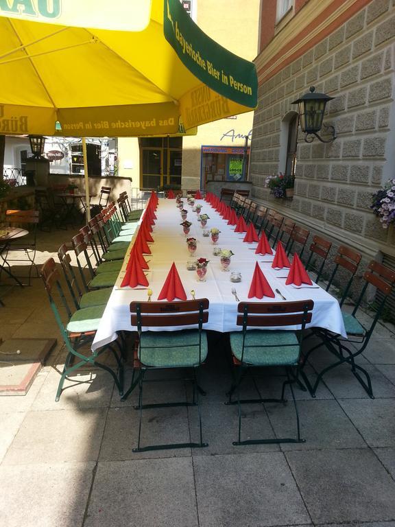 Altstadt- Und Businesshotel Pfaubraeu - Brauereigasthof - Fruehstuecksbuffet - Kostenfreie Radgarage - Hunde Willkommen Trostberg an der Alz Zewnętrze zdjęcie
