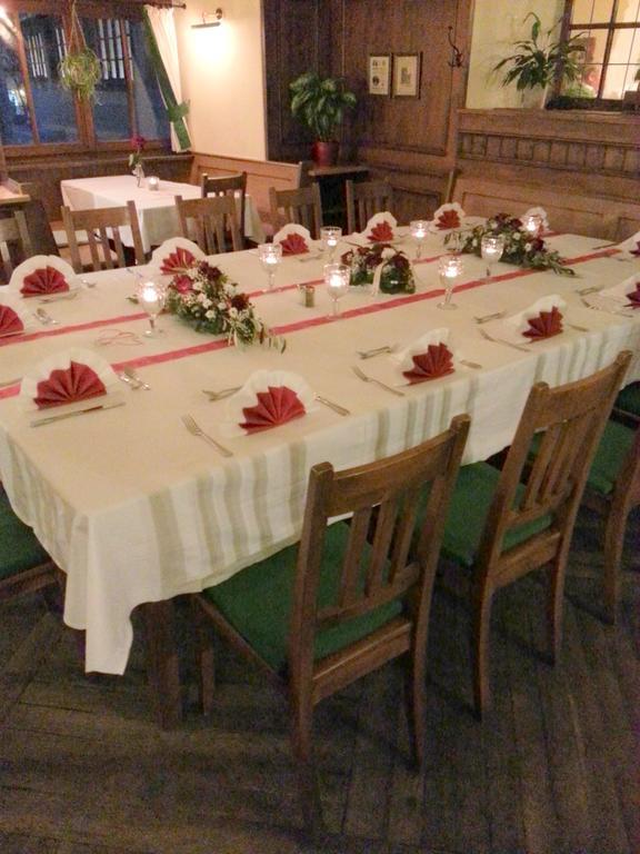 Altstadt- Und Businesshotel Pfaubraeu - Brauereigasthof - Fruehstuecksbuffet - Kostenfreie Radgarage - Hunde Willkommen Trostberg an der Alz Zewnętrze zdjęcie