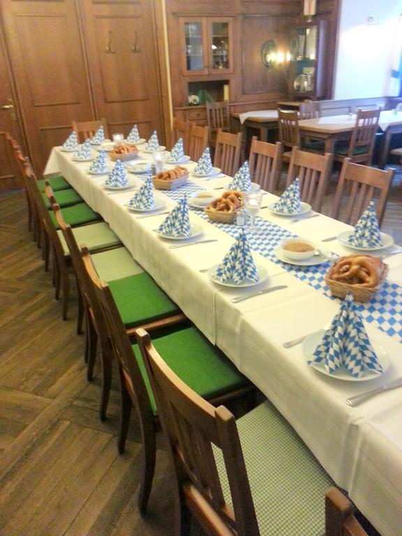 Altstadt- Und Businesshotel Pfaubraeu - Brauereigasthof - Fruehstuecksbuffet - Kostenfreie Radgarage - Hunde Willkommen Trostberg an der Alz Zewnętrze zdjęcie