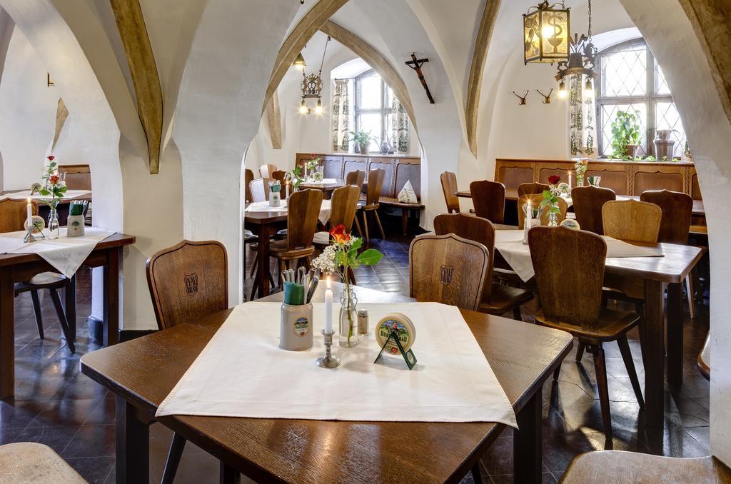 Altstadt- Und Businesshotel Pfaubraeu - Brauereigasthof - Fruehstuecksbuffet - Kostenfreie Radgarage - Hunde Willkommen Trostberg an der Alz Pokój zdjęcie