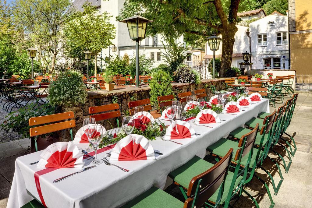 Altstadt- Und Businesshotel Pfaubraeu - Brauereigasthof - Fruehstuecksbuffet - Kostenfreie Radgarage - Hunde Willkommen Trostberg an der Alz Zewnętrze zdjęcie
